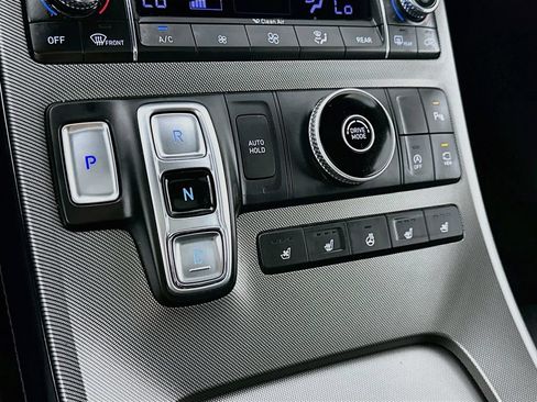 Used 2020 Hyundai Palisade Limited FWD image 16