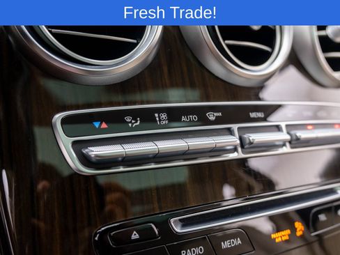 Used 2018 Mercedes-Benz GLC 300 4MATIC image 23