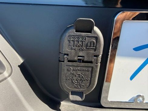 New 2026 Jeep Gladiator Sport image 11