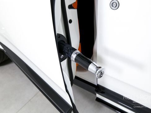 Certified 2025 Rolls-Royce Cullinan image 31