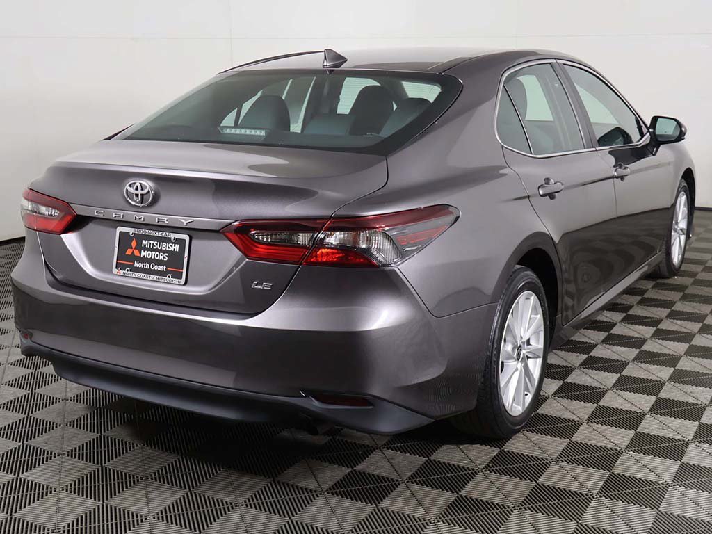 Used 2023 Toyota Camry LE FWD image 7
