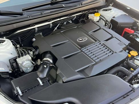 Used 2016 Subaru Outback 3.6R Limited AWD/4WD image 29