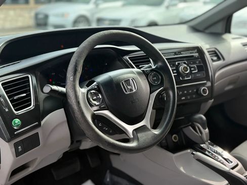 Used 2013 Honda Civic LX image 19