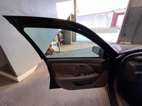 Used 2001 Toyota Camry LE image 20