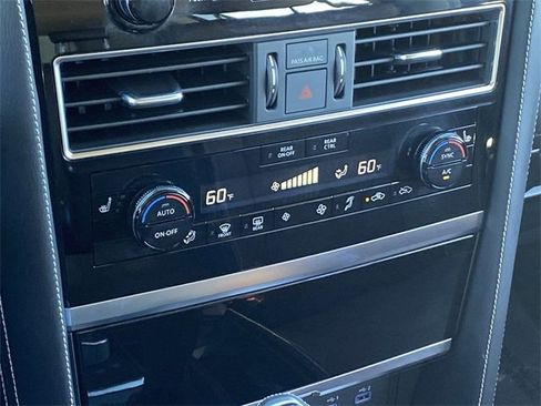 Used 2024 INFINITI QX80 Premium Select w/ Cargo Package image 31