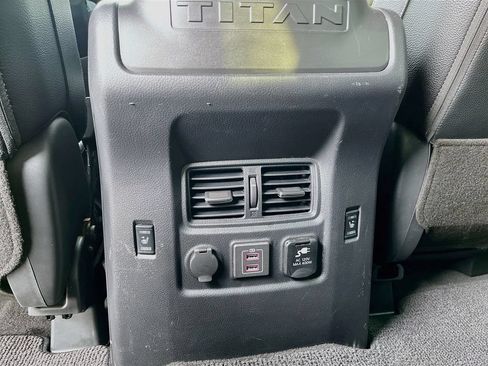 Used 2021 Nissan Titan PRO-4X w/ Pro-4x Convenience Package AWD/4WD image 27