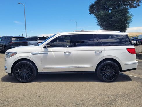 Certified 2019 Lincoln Navigator Reserve AWD/4WD image 7