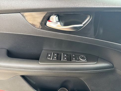 Used 2024 Kia Forte GT-Line w/ GT-Line Premium Package FWD image 9