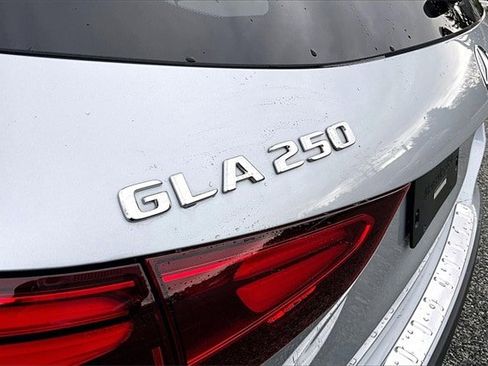 Certified 2025 Mercedes-Benz GLA 250 4MATIC image 27