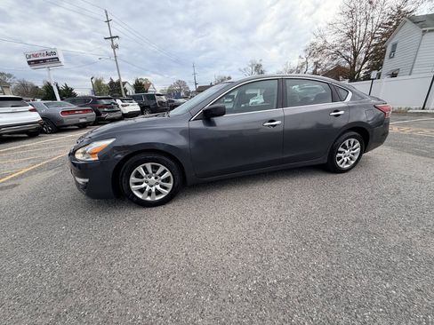 Used 2013 Nissan Altima 2.5 S FWD image 37