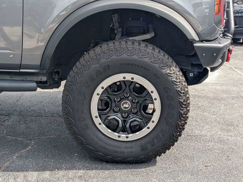 Used 2022 Ford Bronco Badlands w/ Sasquatch Package AWD/4WD image 13