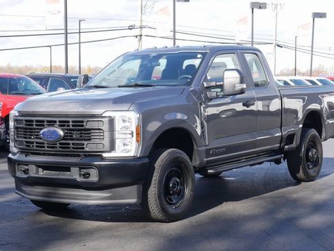 Used 2024 Ford F350 XL w/ FX4 Off-Road Package image 6