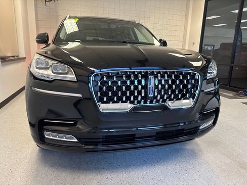 Used 2023 Lincoln Aviator Grand Touring w/ Equipment Group 301A AWD/4WD image 10