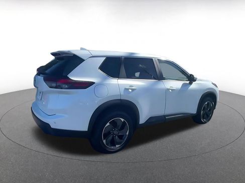 Used 2025 Nissan Rogue SV image 15