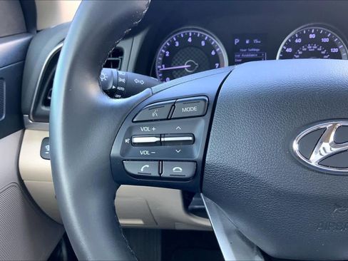 Used 2020 Hyundai Elantra Value Edition FWD image 23
