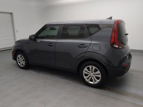 Used 2021 Kia Soul LX image 3