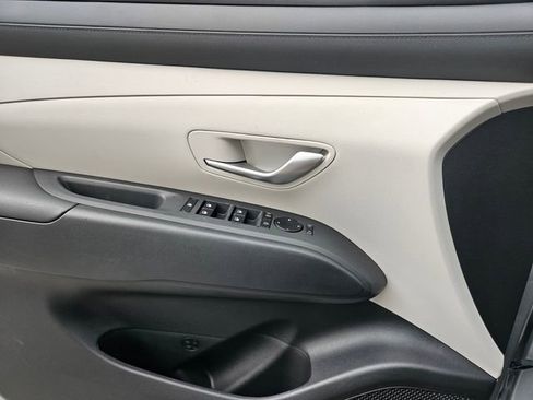 New 2026 Hyundai Tucson SE image 10