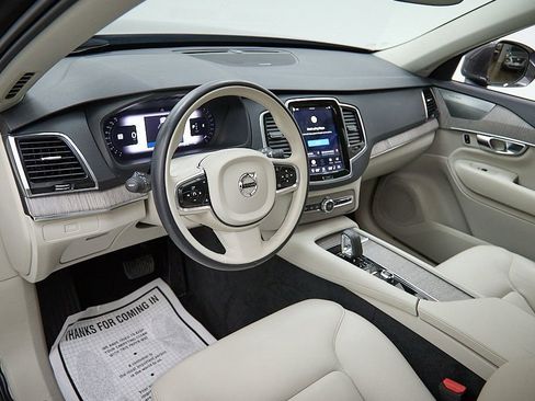 Used 2024 Volvo XC90 B6 Plus w/ Protection Package Premier AWD/4WD image 12