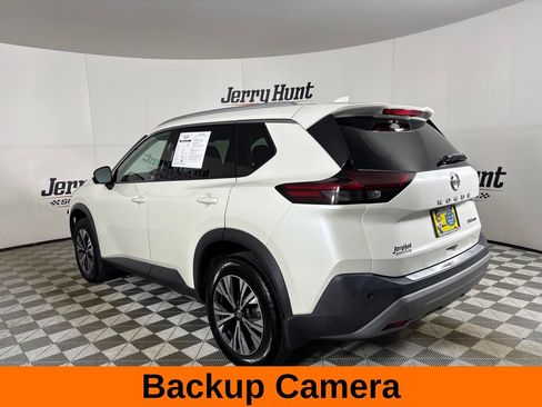 Used 2021 Nissan Rogue SV w/ Premium Package AWD/4WD image 8