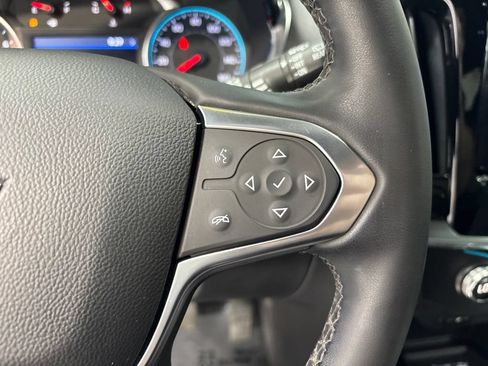 Used 2023 Chevrolet Traverse LT AWD/4WD image 14