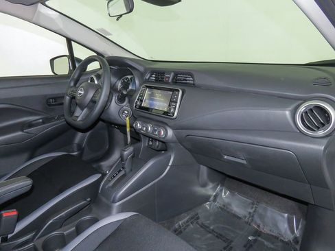 Certified 2025 Nissan Versa S w/ Trunk Package image 12