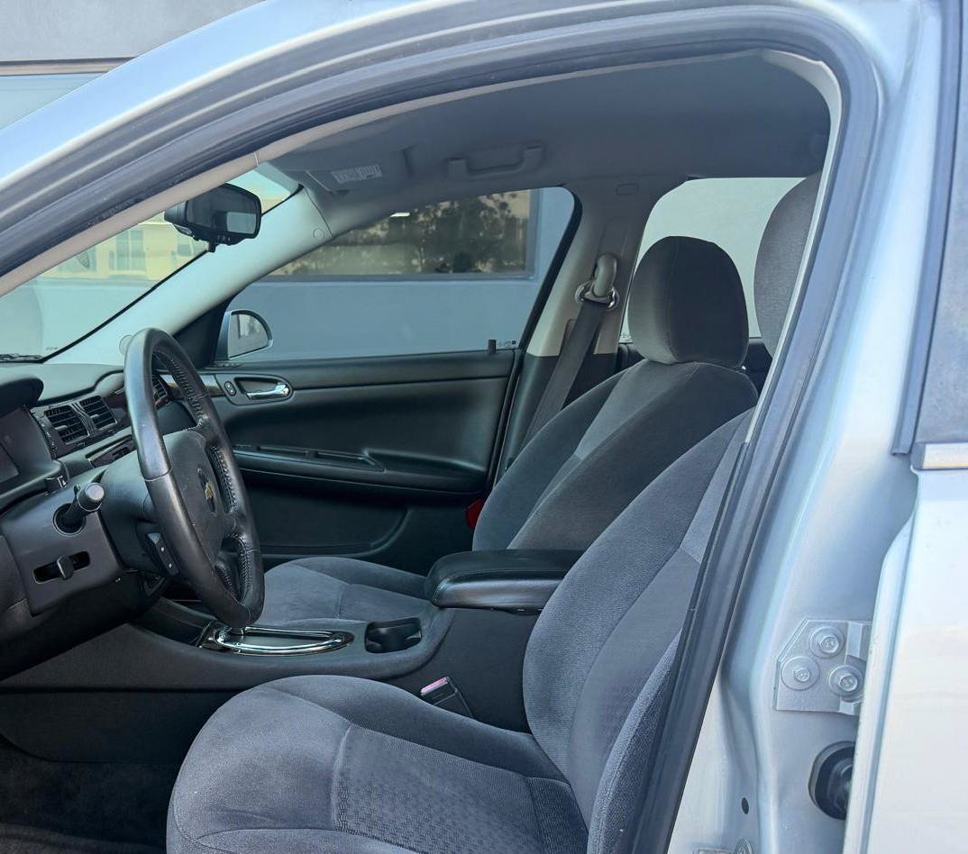 Used 2012 Chevrolet Impala LT FWD image 16