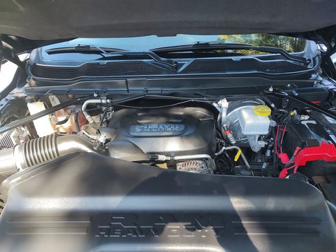 Used 2022 RAM 3500 Tradesman image 17