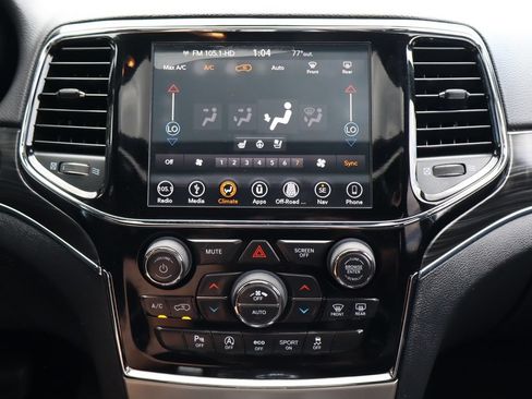 Used 2019 Jeep Grand Cherokee Limited w/ Luxury Group II AWD/4WD image 34