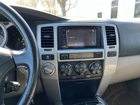 Used 2004 Toyota 4Runner SR5 image 31