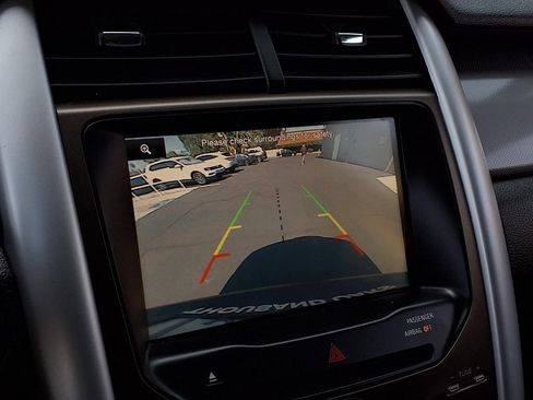 Used 2014 Ford Edge SEL w/ Equipment Group 205A FWD image 8