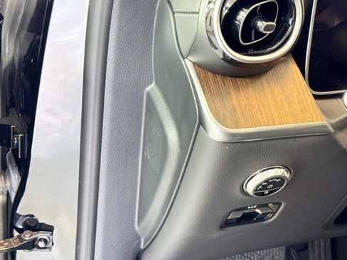 Certified 2025 Mercedes-Benz GLC 350e 4MATIC image 10