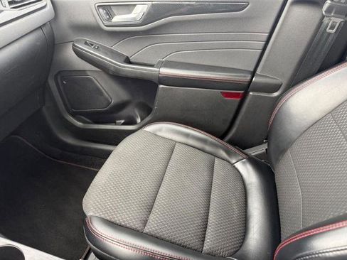 Certified 2023 Ford Escape ST-Line FWD image 21