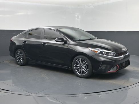 Used 2022 Kia Forte GT-Line w/ GT-Line Premium Package image 1
