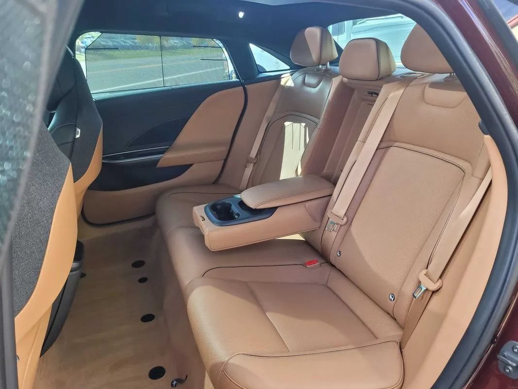 Used 2023 Lucid Air Touring AWD/4WD image 22