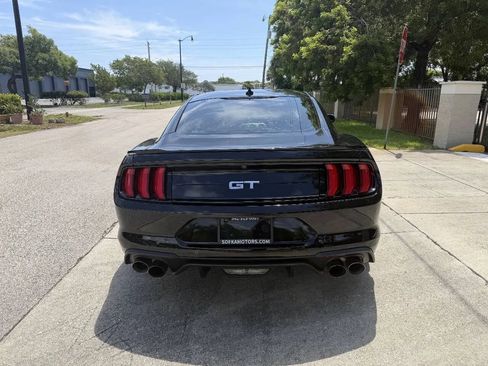Used 2021 Ford Mustang GT RWD image 15