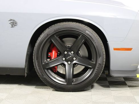 Used 2020 Dodge Challenger SRT Hellcat w/ Plus Package RWD image 37
