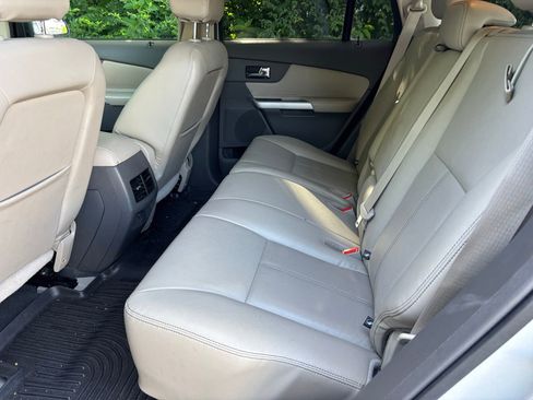 Used 2013 Ford Edge SEL FWD image 11