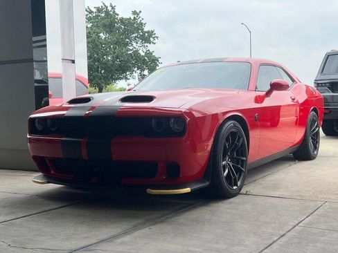 Used 2023 Dodge Challenger SRT Hellcat RWD image 8