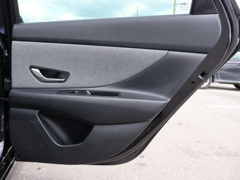 Used 2024 Hyundai Elantra Limited FWD image 14