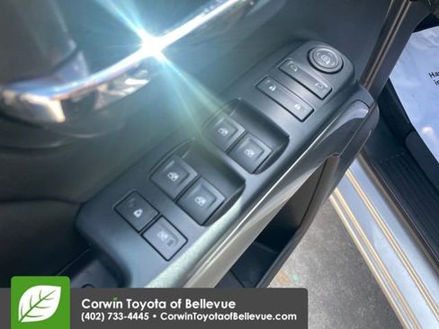 Used 2018 Chevrolet Silverado 1500 LT w/ All Star Edition AWD/4WD image 19