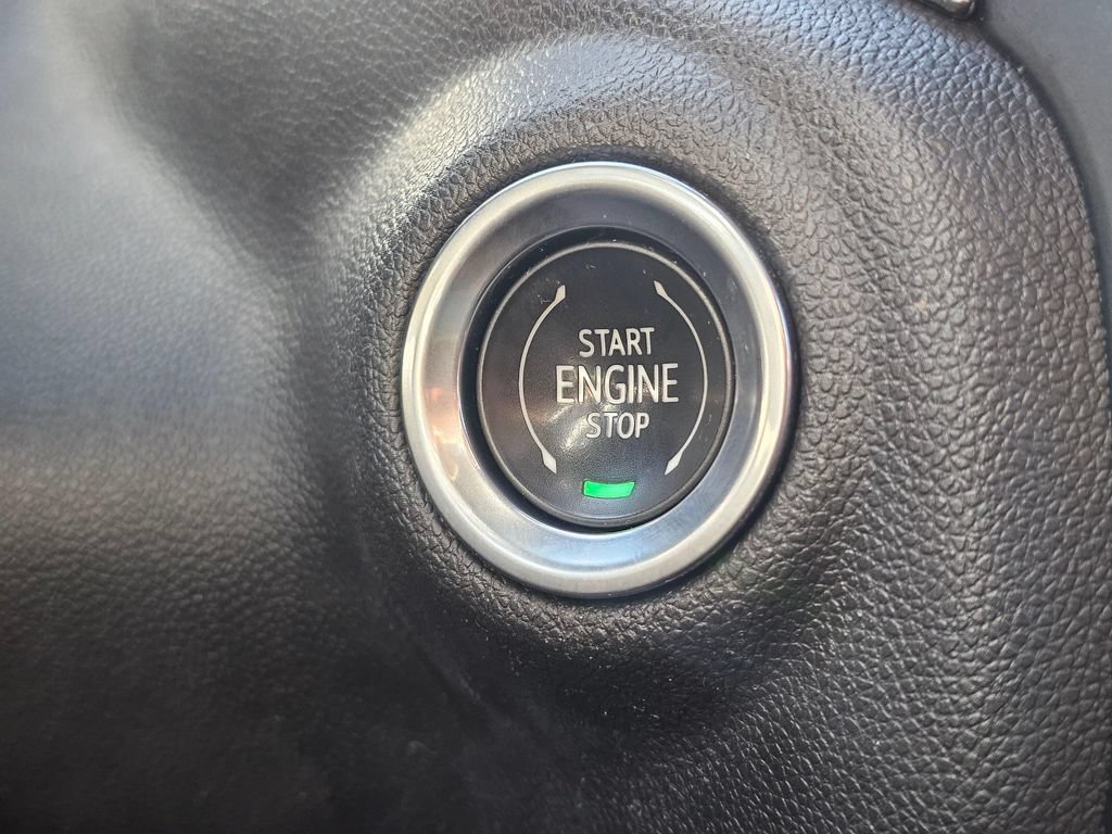 Used 2020 Chevrolet Silverado 1500 LT w/ Texas Edition RWD image 35