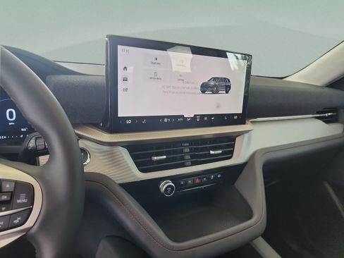 New 2026 Ford Explorer Active RWD image 11