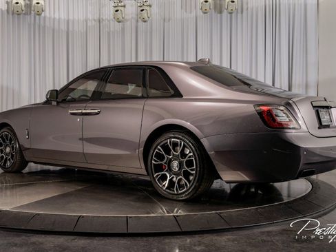 Used 2022 Rolls-Royce Ghost Black Badge image 14
