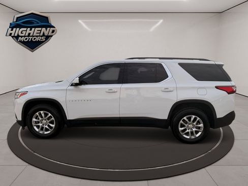 Used 2020 Chevrolet Traverse LT w/ Driver Confidence II Package image 4