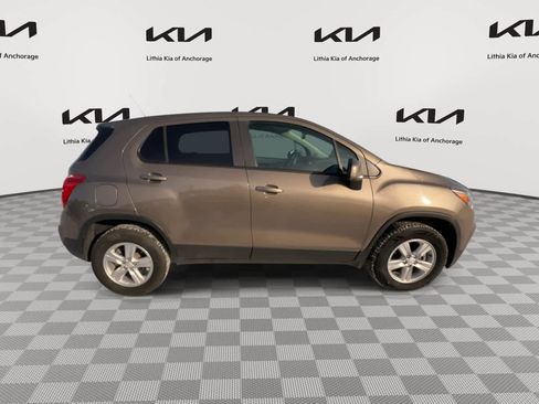 Used 2022 Chevrolet Trax LS w/ Tint and Cruise Package image 2
