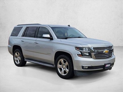 Used 2015 Chevrolet Tahoe LT w/ Luxury Package RWD image 3