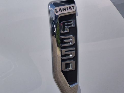 Used 2021 Ford F350 Lariat w/ Lariat Ultimate Package AWD/4WD image 13