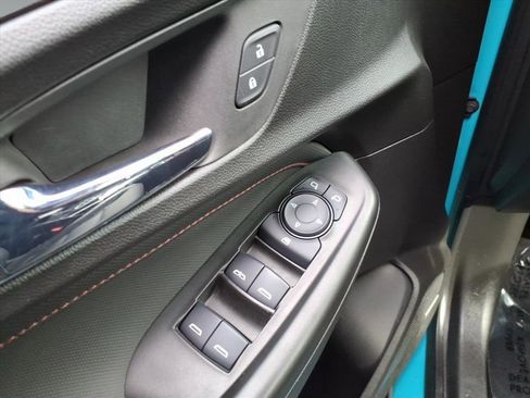 Used 2022 Chevrolet TrailBlazer RS w/ Technology Package image 13