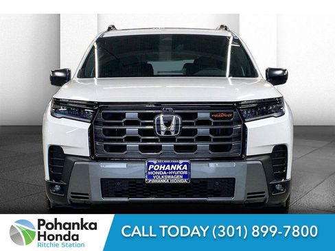 New 2026 Honda Pilot TrailSport image 3