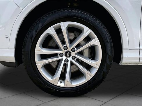 Used 2025 Audi Q7 3.0T Premium Plus AWD/4WD image 10